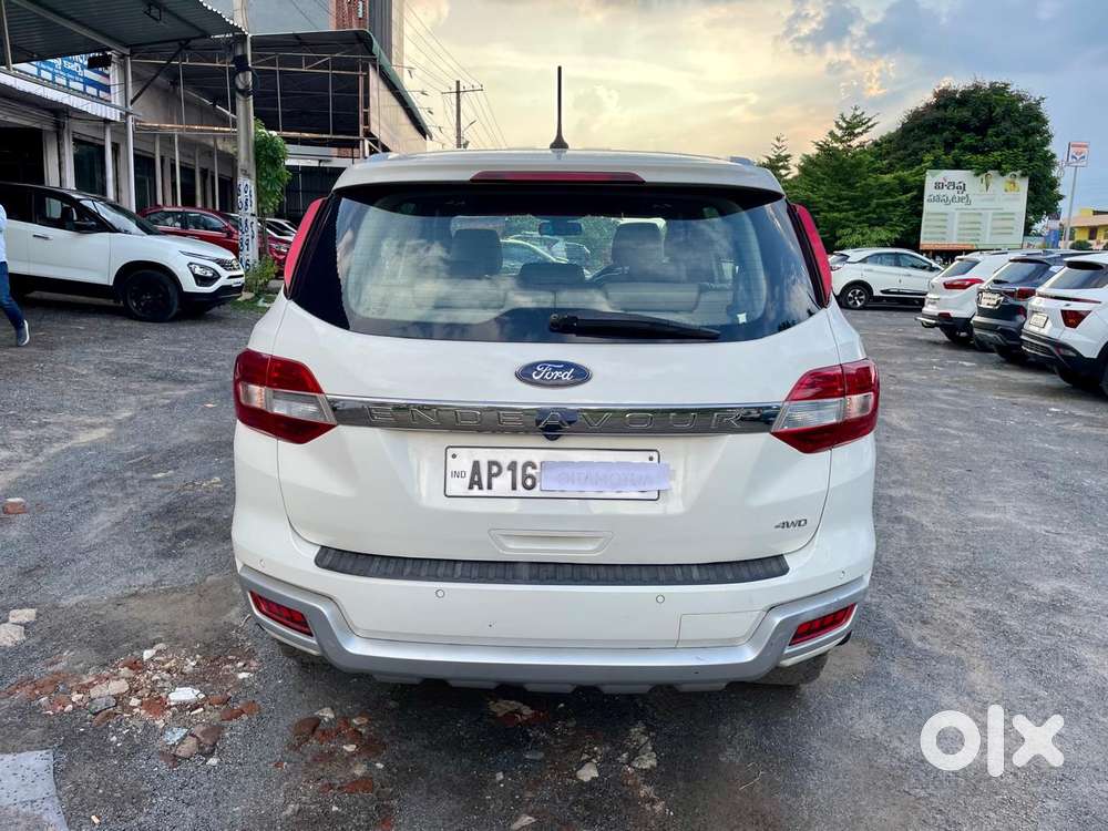 Ford Endeavour 3.2 Titanium At 4x4, 2017, Diesel