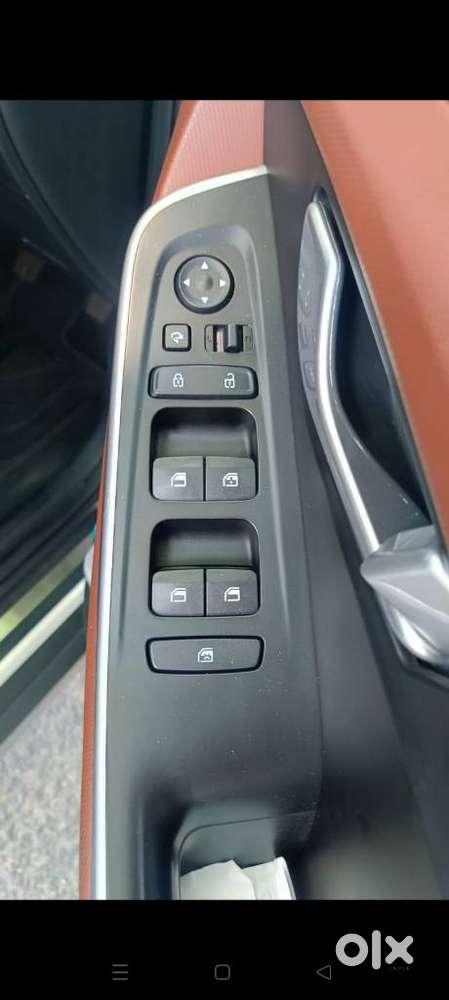 Hyundai Alcazar 1.5 Signature Diesel Mt 6 Str Dual Tone, 2021, Diese..
