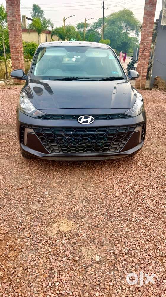 Hyundai Aura 2023 Cng