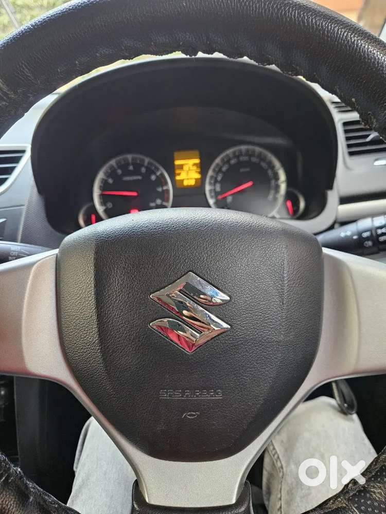 Maruti Suzuki Swift Vxi 2017