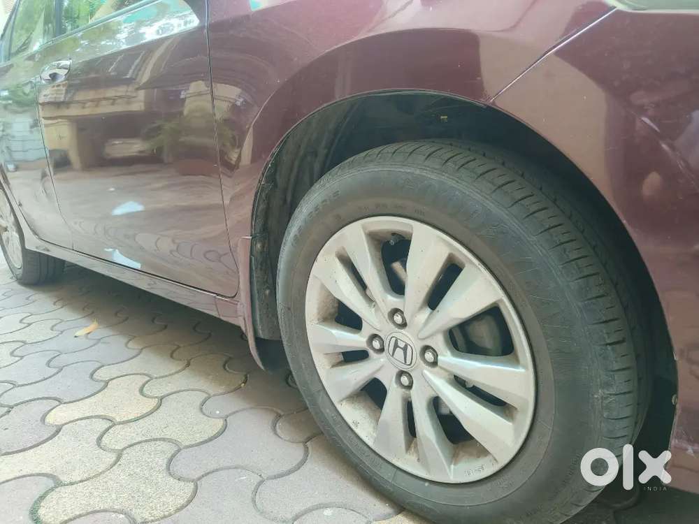Honda City I-vtec Automatic Sunroof