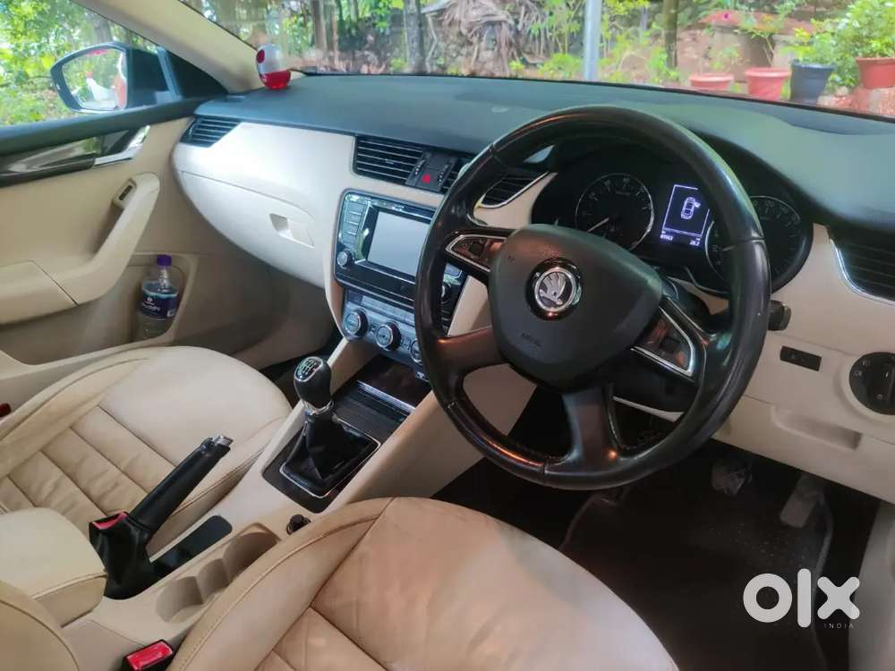 Rare Ckd Model Skoda Octavia 1.4 Tsi Manual Transmission.