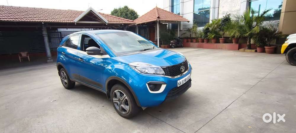 Tata Nexon 1.5 Revotorq Xm (s), 2017, Petrol