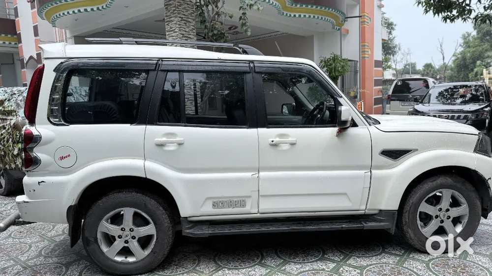 Mahindra Scorpio Classic 2022 Diesel 90000 Km Driven