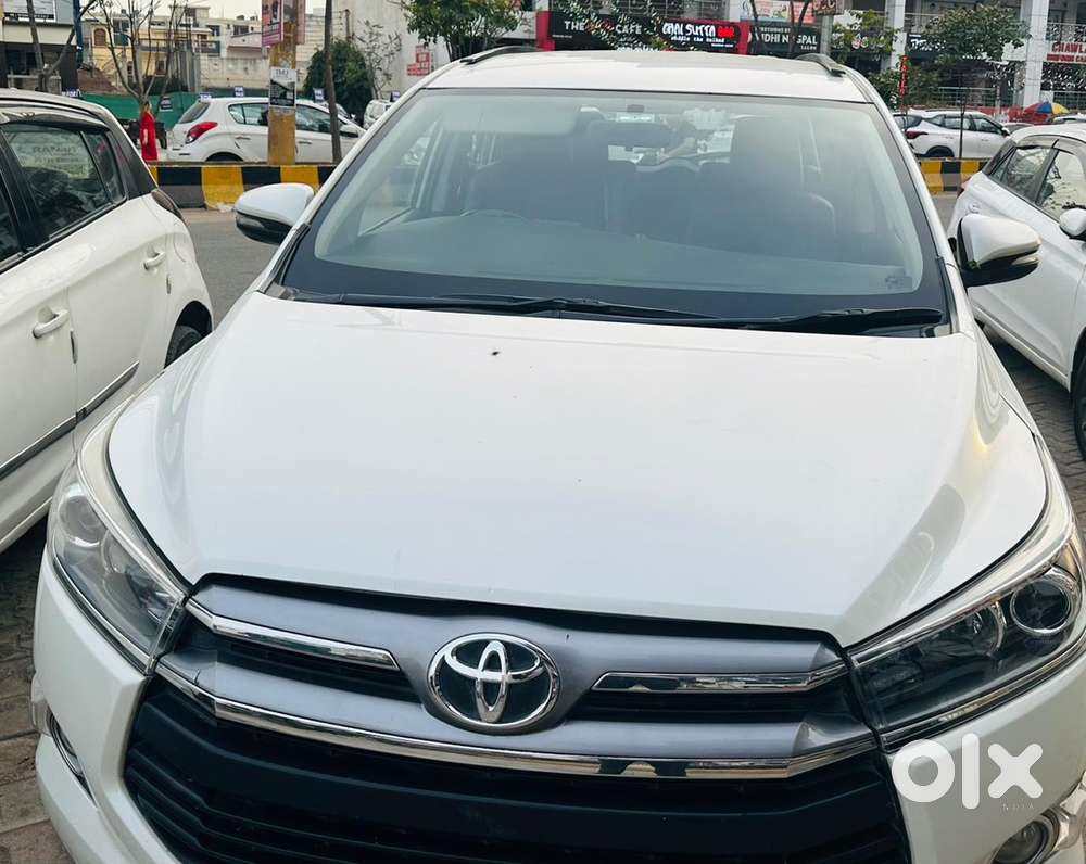 Toyota Innova Crysta Diesel 2017