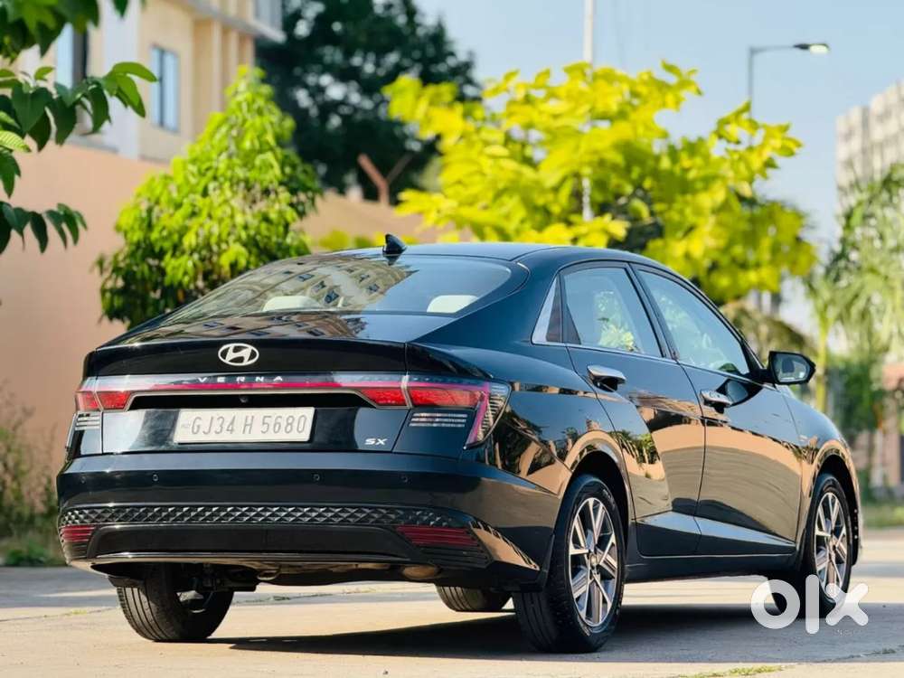 Hyundai Verna 1.5 Sx (o) Vtvt Ivt, 2023, Petrol