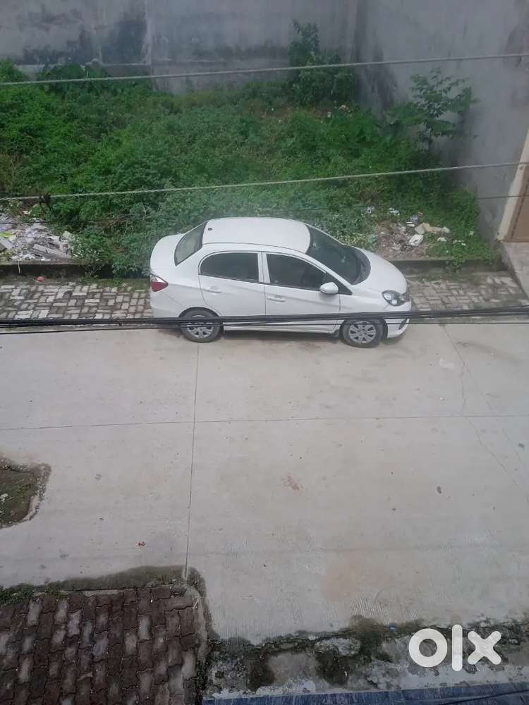 Car Honda Amaze