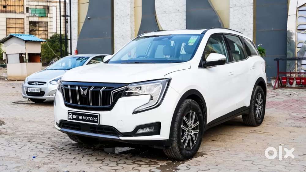 Mahindra Xuv700 2.0 Ax 7 Petrol At Str, 2022, Petrol