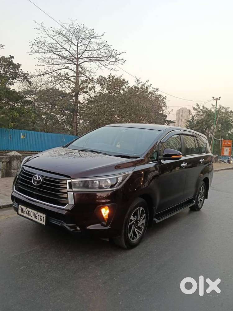 Toyota Innova 2.5 V 7seater Crysta Edition, 2022, Diesel