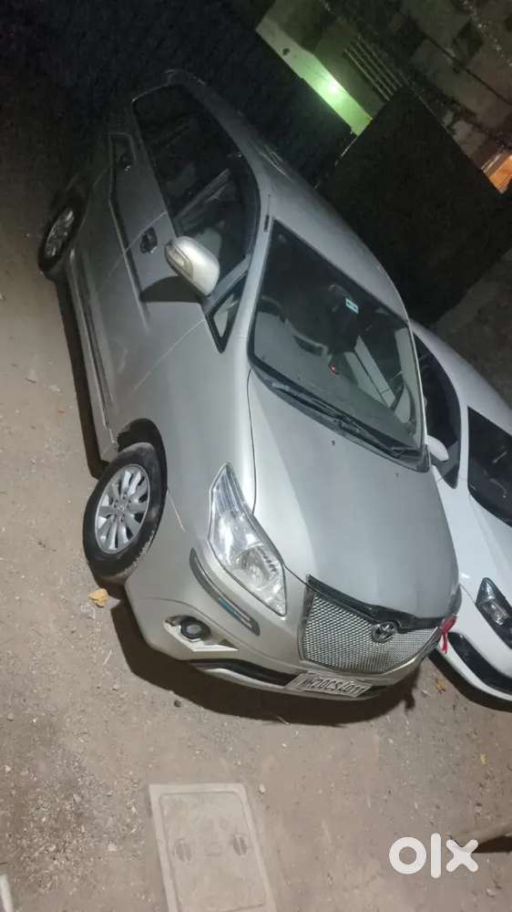 Toyota Innova 2013 Diesel Well Maintained