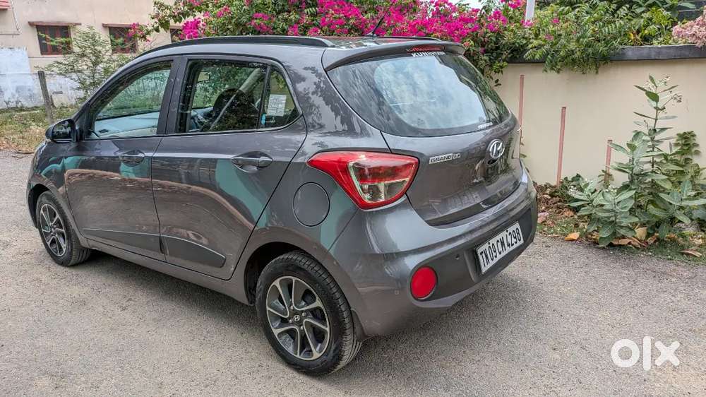 Hyundai Grand I10 Sportz At 2018 Model Automatic