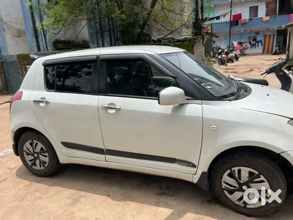 Swift Maruti Suzuki Ddis 2009