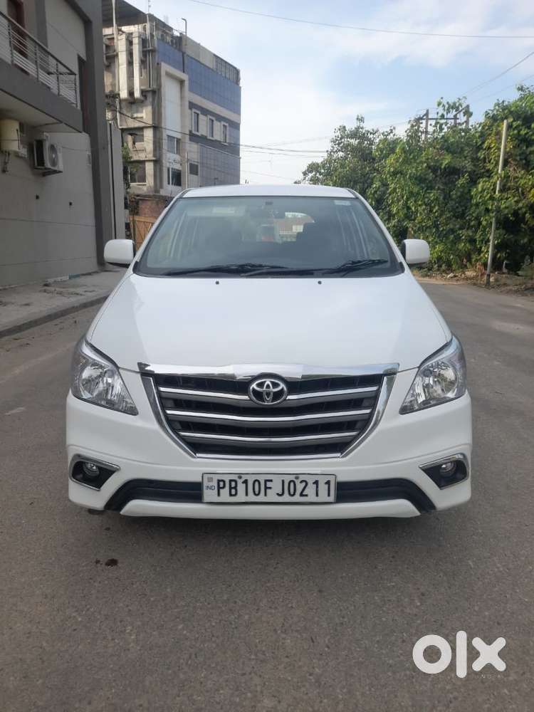 Toyota Innova 2.5 Gx 8 Seater Limited Edition, 2015, Diesel