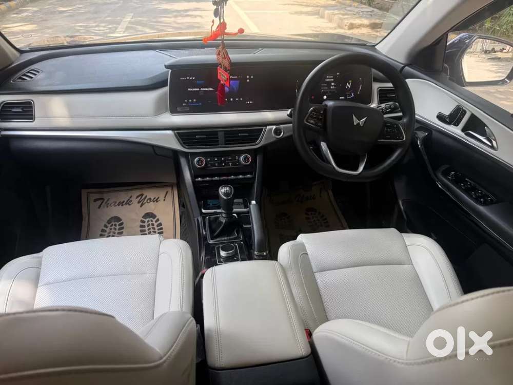 Mahindra Xuv700 2.2 Ax 7 Diesel At Str Awd, 2025, Diesel