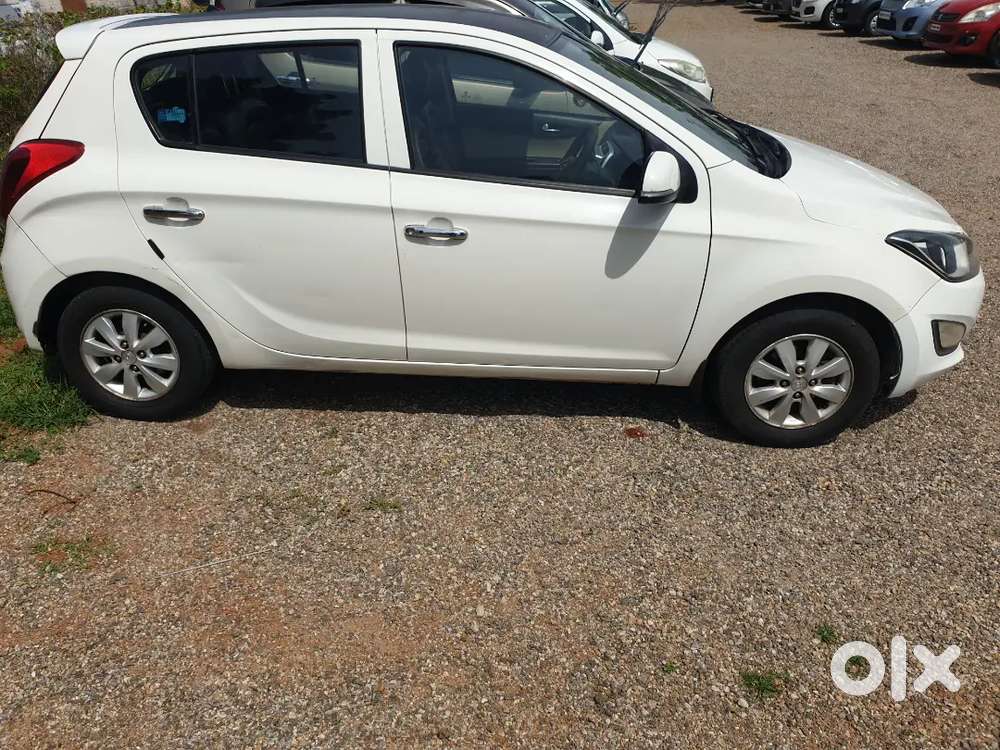 Hyundai I20 Asta 2012 Manual