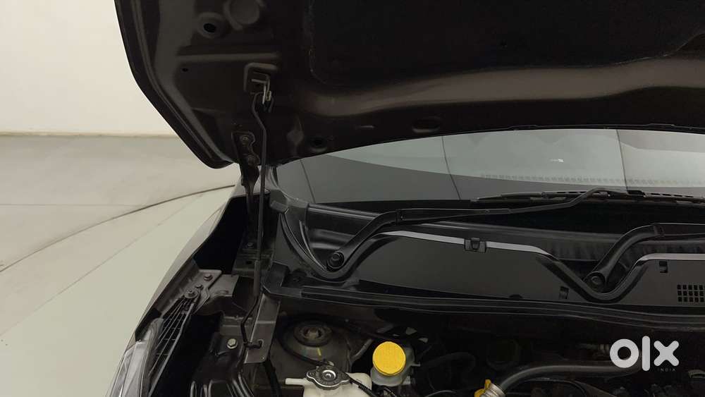 Nissan Magnite 1.0 Xv, 2022, Petrol