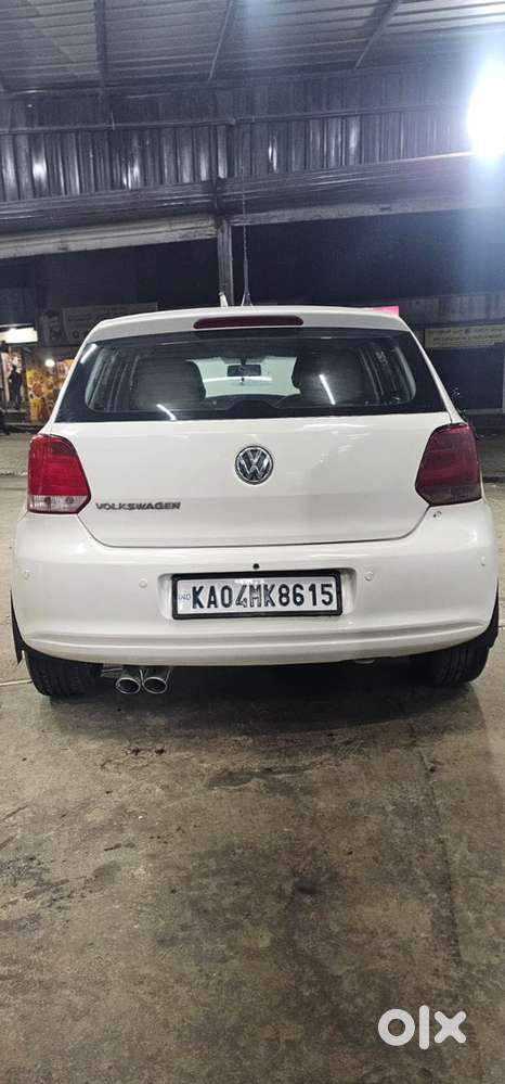 Volkswagen Polo Petrol Automatic 2012