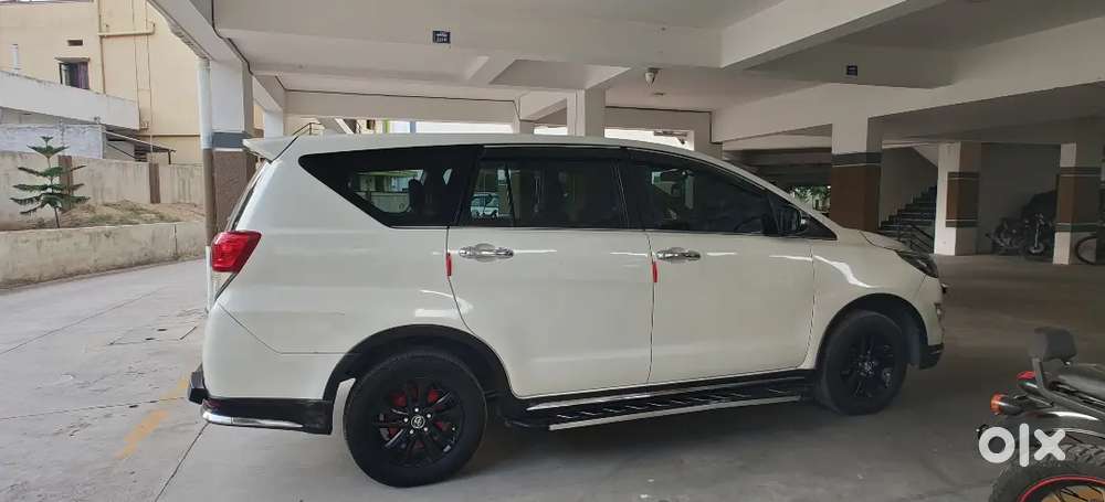 Toyota Innova Crysta 2017 Diesel Automatic