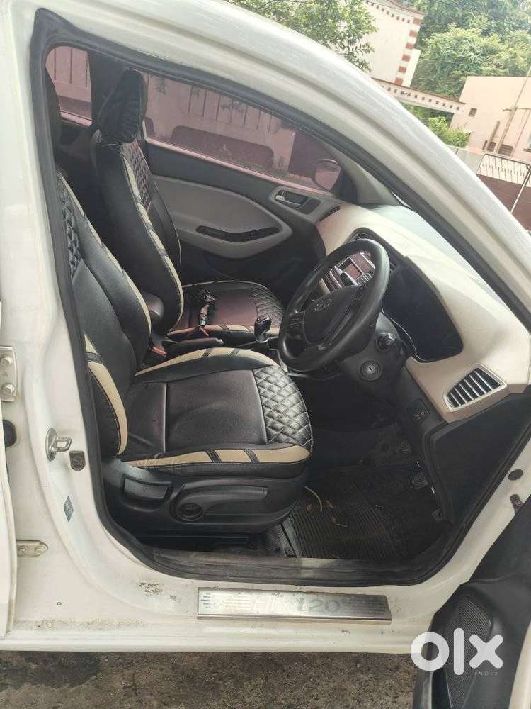 Hyundai I20 Petrol Cvt Magna Executive, 2017, Diesel