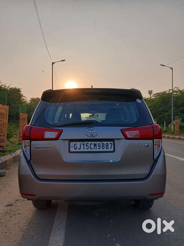 Toyota Innova Crysta [2020-ongoing] 2.4 Zx At 7 Str, 2022, Diesel