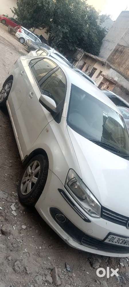 Volkswagen Vento 2012 Petrol Manual 77000 Km