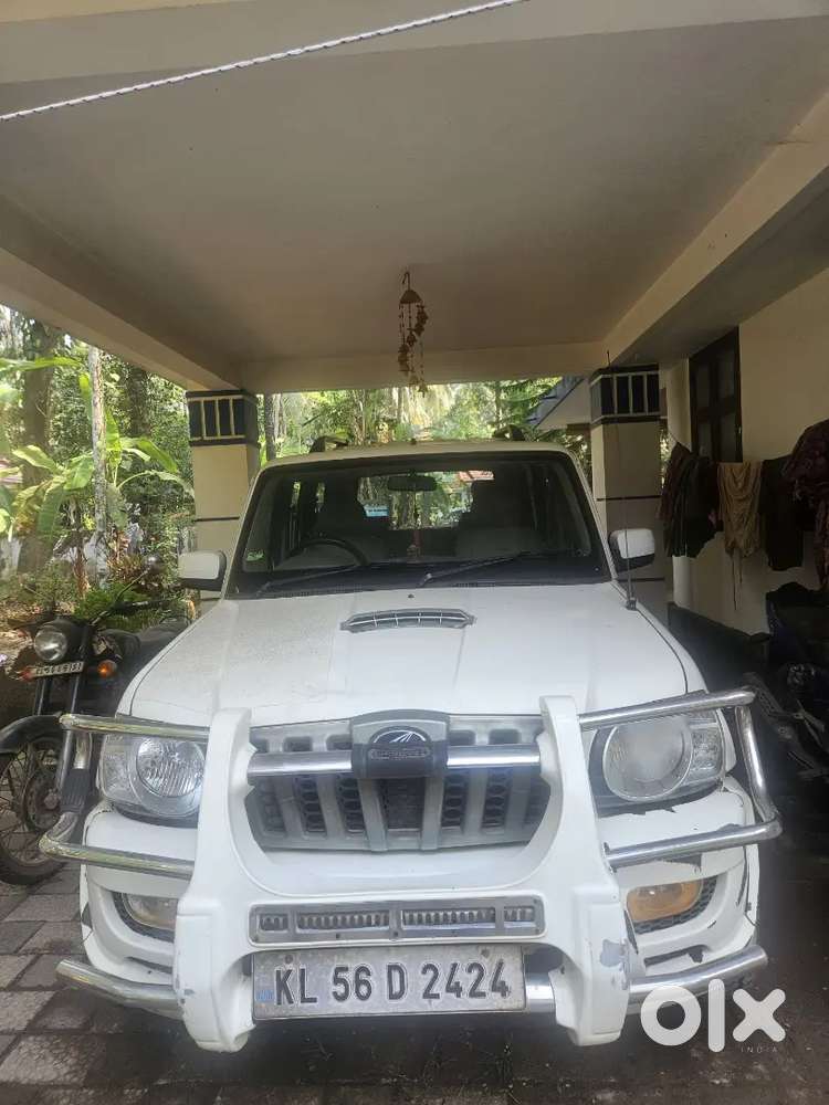 Mahindra Scorpio 8 Str 2011