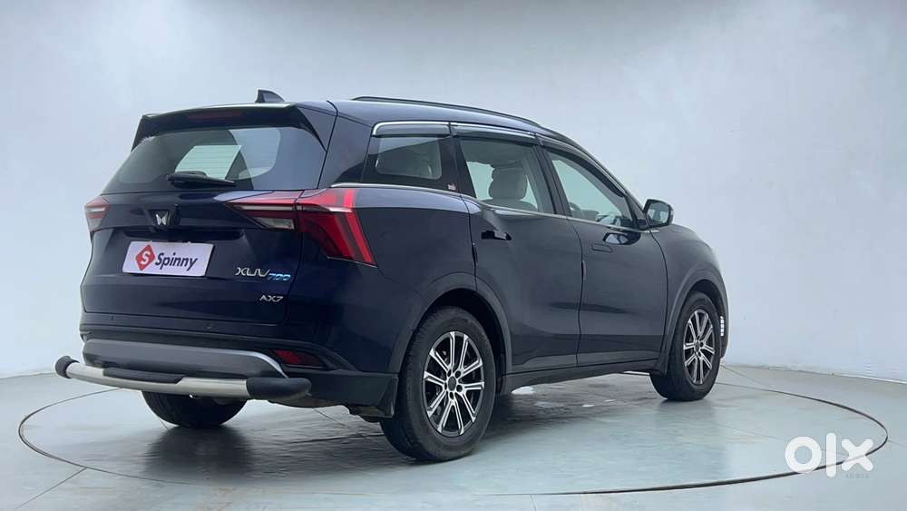 Mahindra Xuv700 2.0 Ax 7 Petrol Mt Str, 2024, Petrol