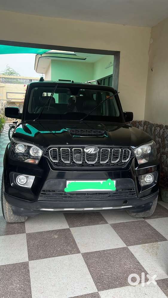 Mahindra Scorpio S11 Diesel 2017