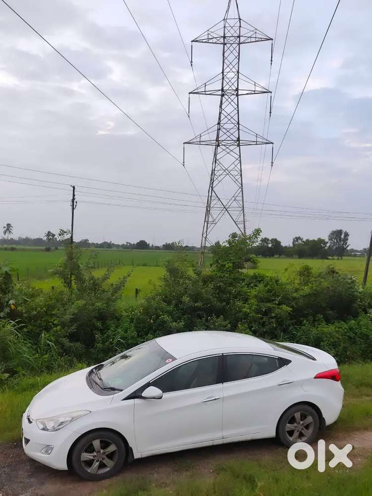 Hyundai Elantra 2014 Diesel 85000 Km Driven