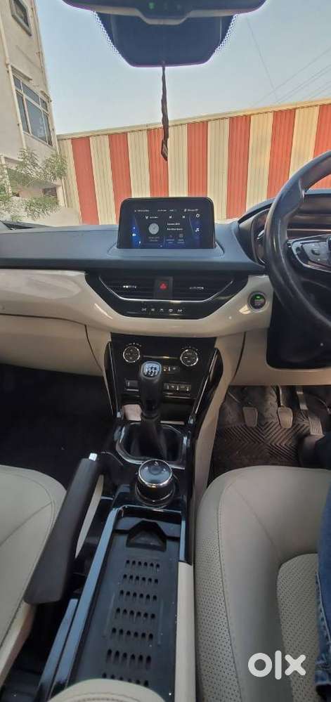 Tata Nexon Xz Plus Luxs, 2023, Petrol
