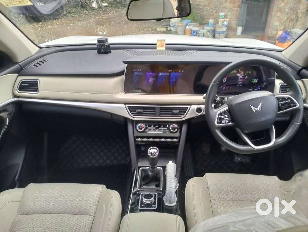 Mahindra Xuv700 2.2 Ax 7 Diesel Mt Str, 2022, Diesel