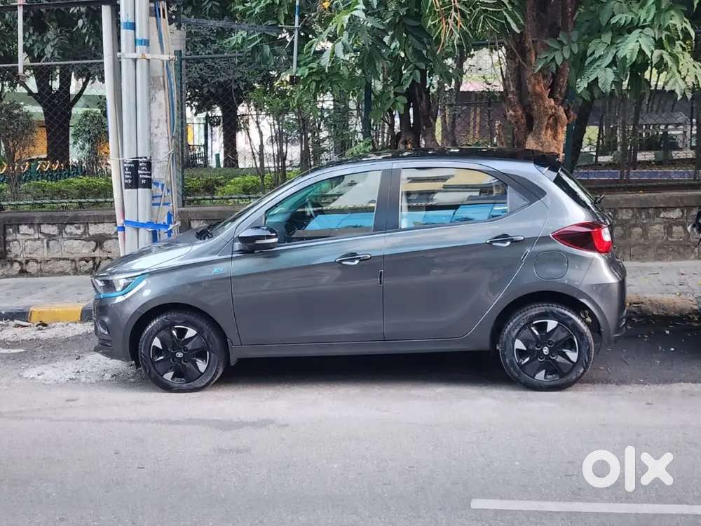 Tata Tiago Ev Xz+ Tech Lux  28k Km  Urgent Sale  Top Model  ₹7.5l