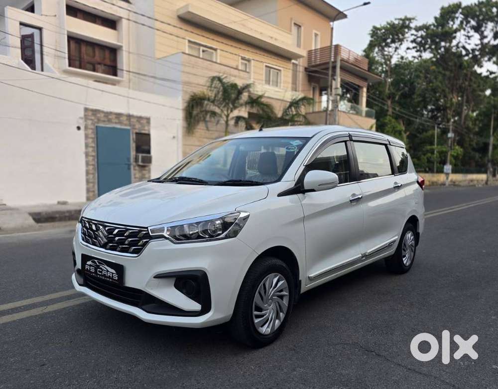 Maruti Suzuki Ertiga Vxi (o) Cng, 2025, Petrol