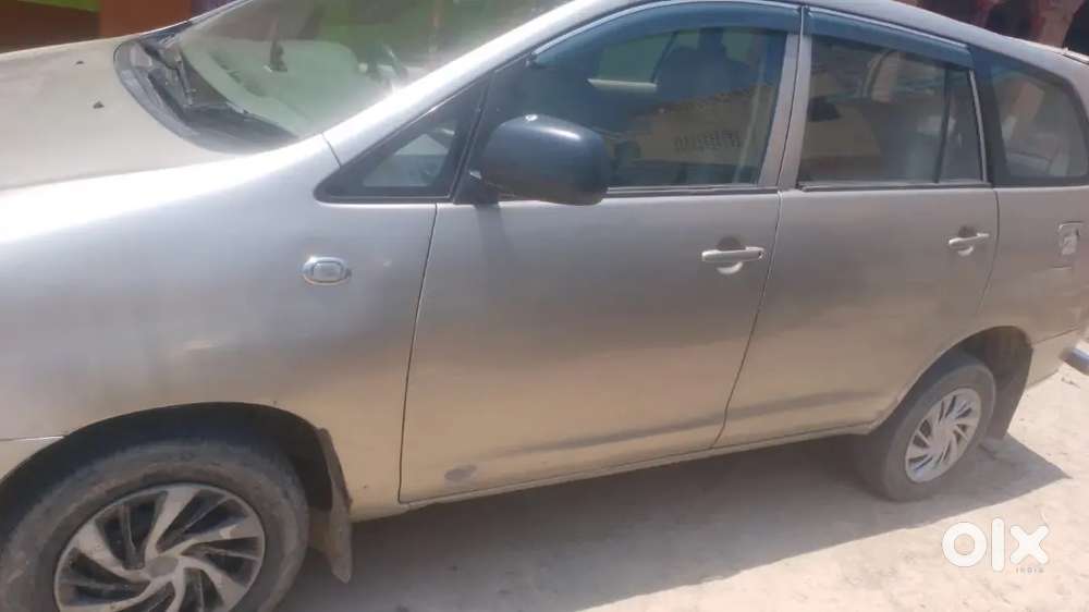 Toyota Innova 2009 Diesel 150000 Km Driven