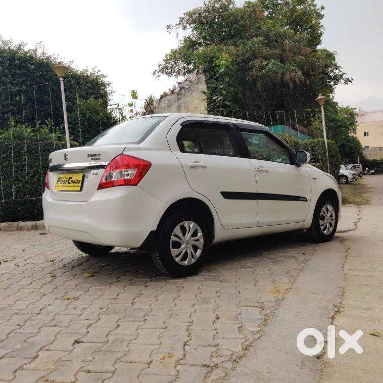 Maruti Suzuki Swift Dzire 1.2 Vxi Bsiv, 2016, Petrol