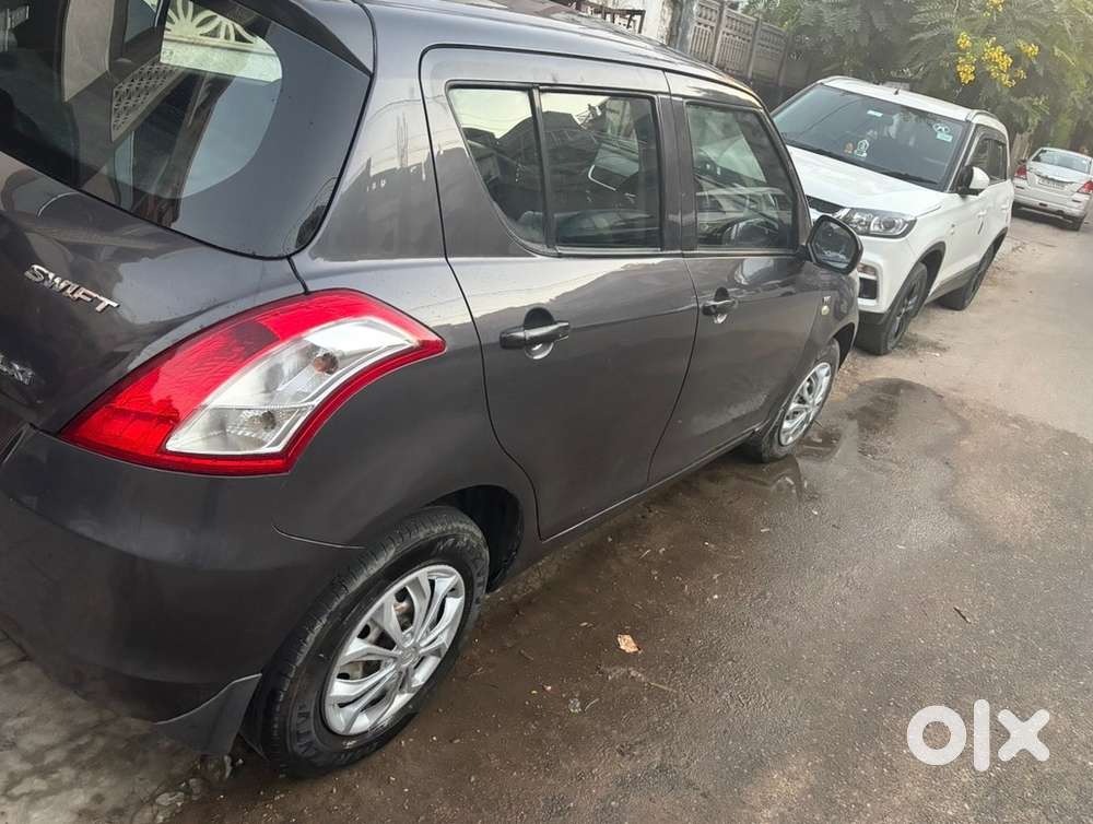 Maruti Suzuki Swift Petrol 2015-