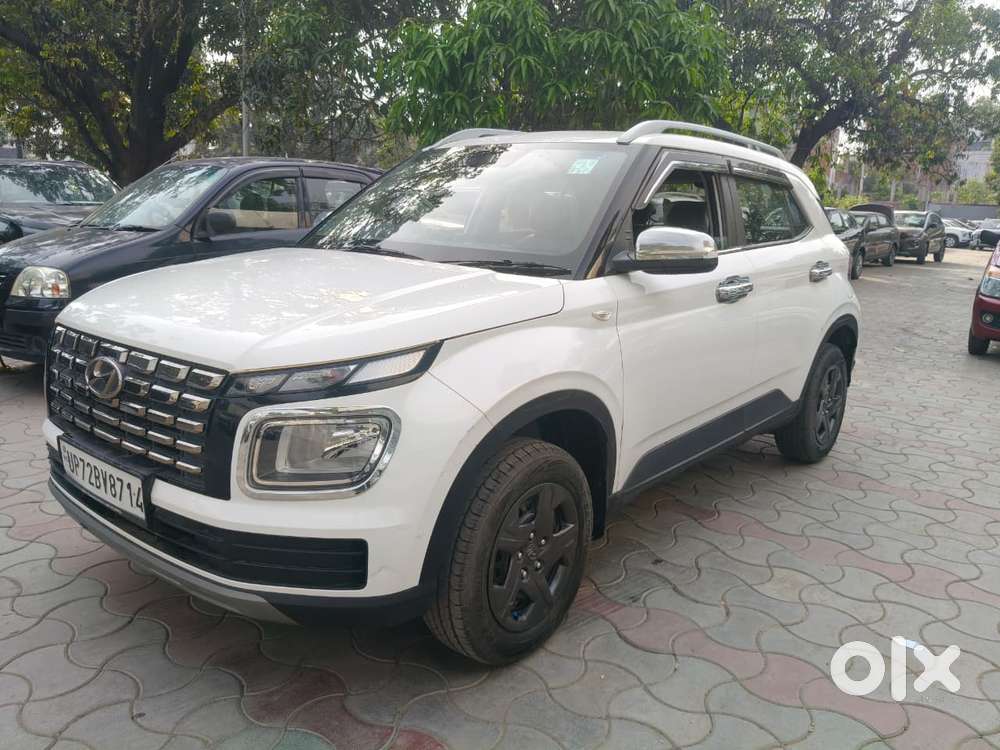 Hyundai Venue 1.2 S Plus, 2023, Petrol