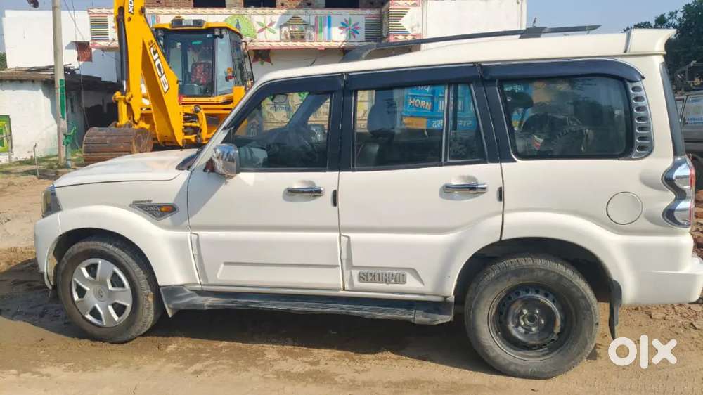 Mahindra Scorpio S6 Plus 2014 Nov