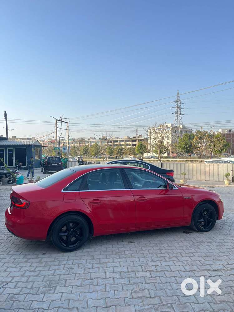 Audi A4 2.0 Tdi Premium With Sunroof, 2012, Diesel
