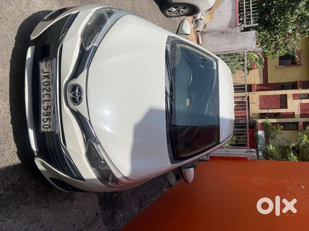 Toyota Yaris Fully Automatic White Colour In Well Condition