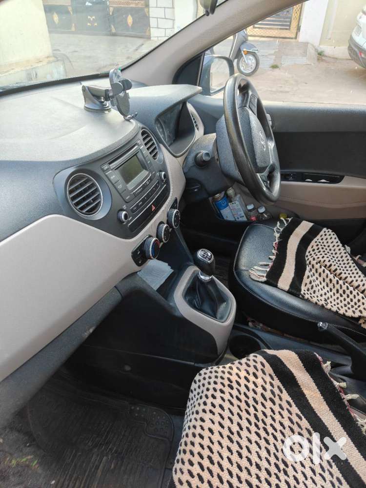 Hyundai Grand I10 2016 With Cng