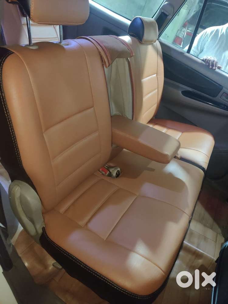 Toyota Innova 2.5 G (diesel) 7 Seater Bs Iv, 2016, Diesel