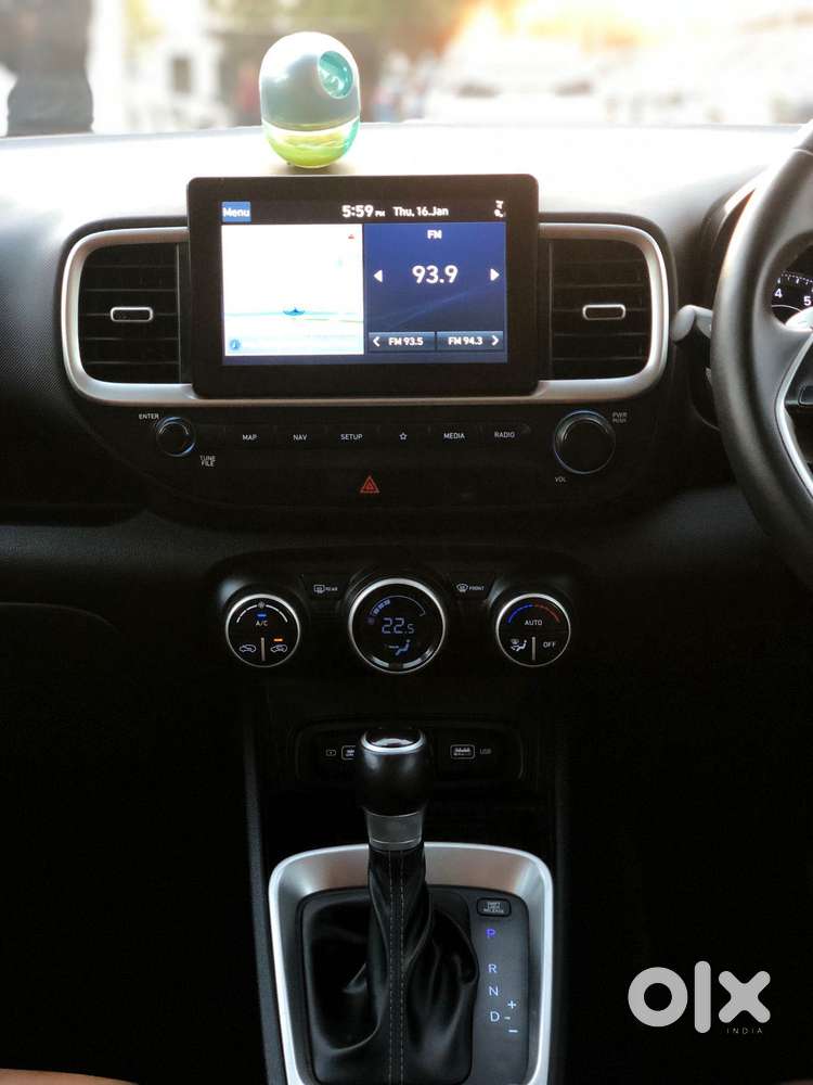 Hyundai Venue Sx Plus Turbo Dct, 2022, Petrol