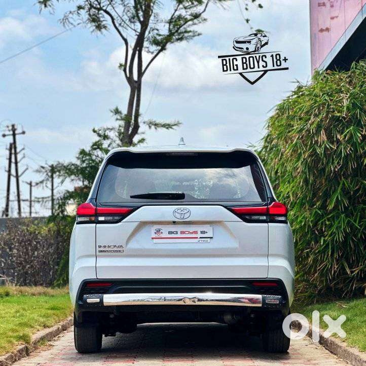 Toyota Innova Hycross 2.0 Gx 7 Str, 2023, Petrol