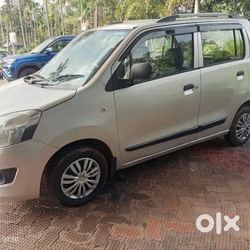 Lady Driven Cng Wagon R For Urgent Sale