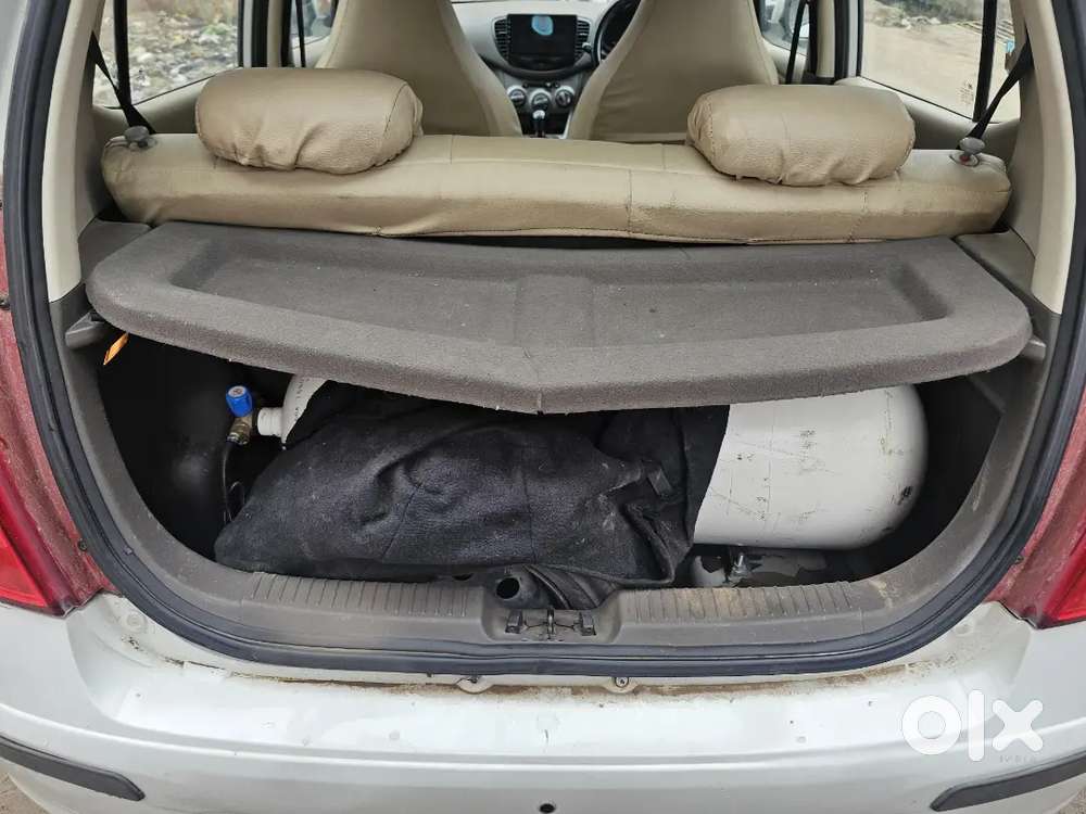 Hyundai I10 Sportz 2013 Variant