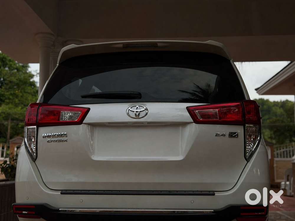Toyota Innova Crysta 2022
