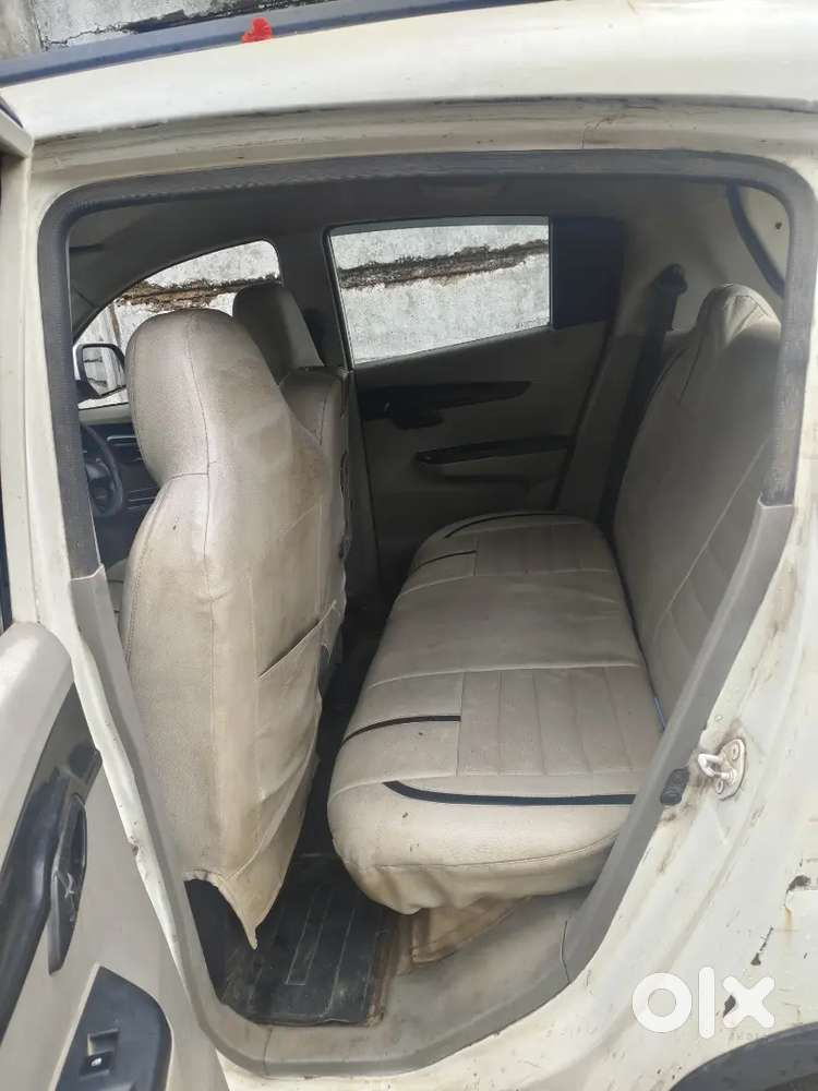 Mahindra Kuv100 Nxt Petrol 2016