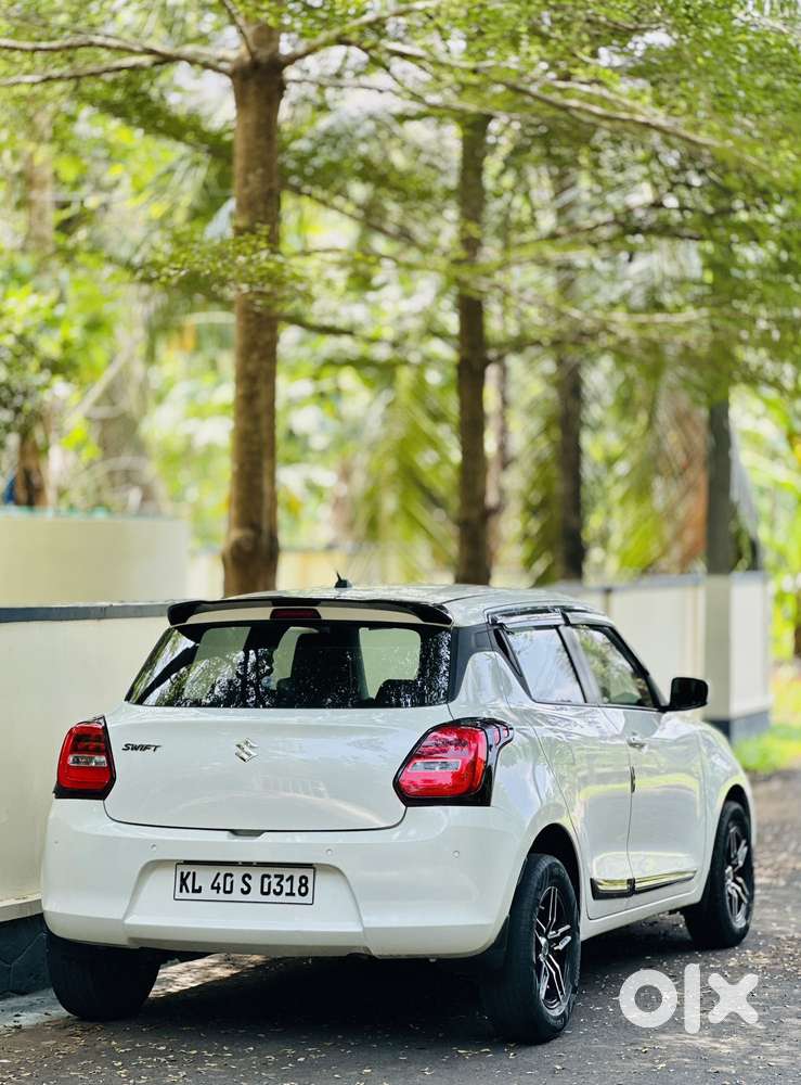 Maruti Suzuki Swift Amt Vxi, 2020, Petrol