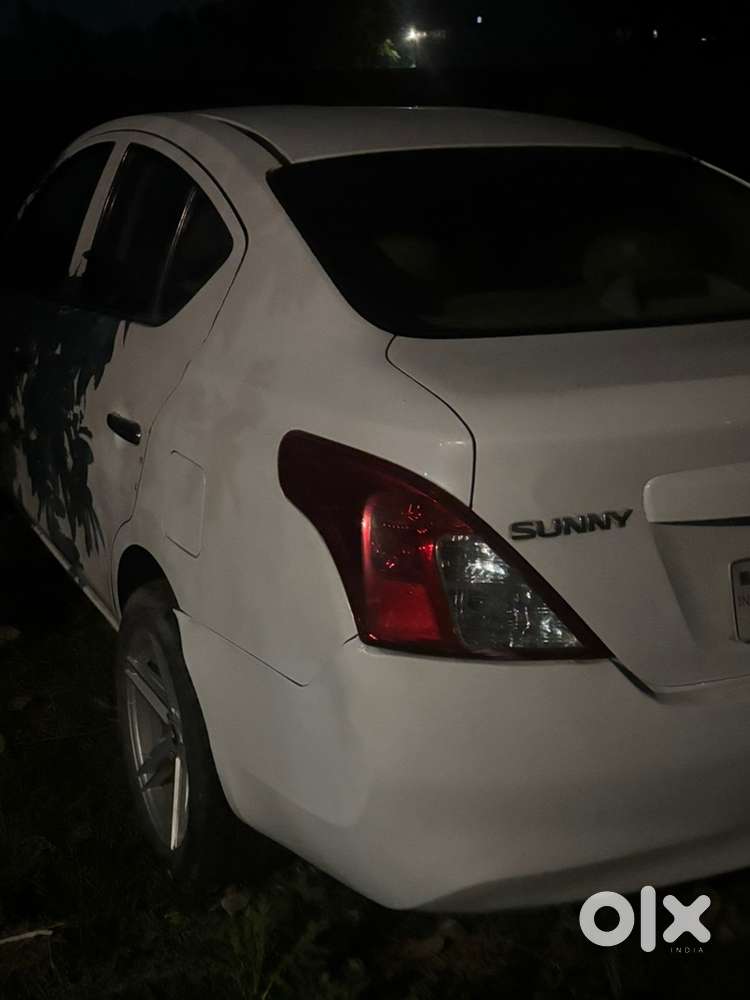 Nissan Sunny Diesel 2012